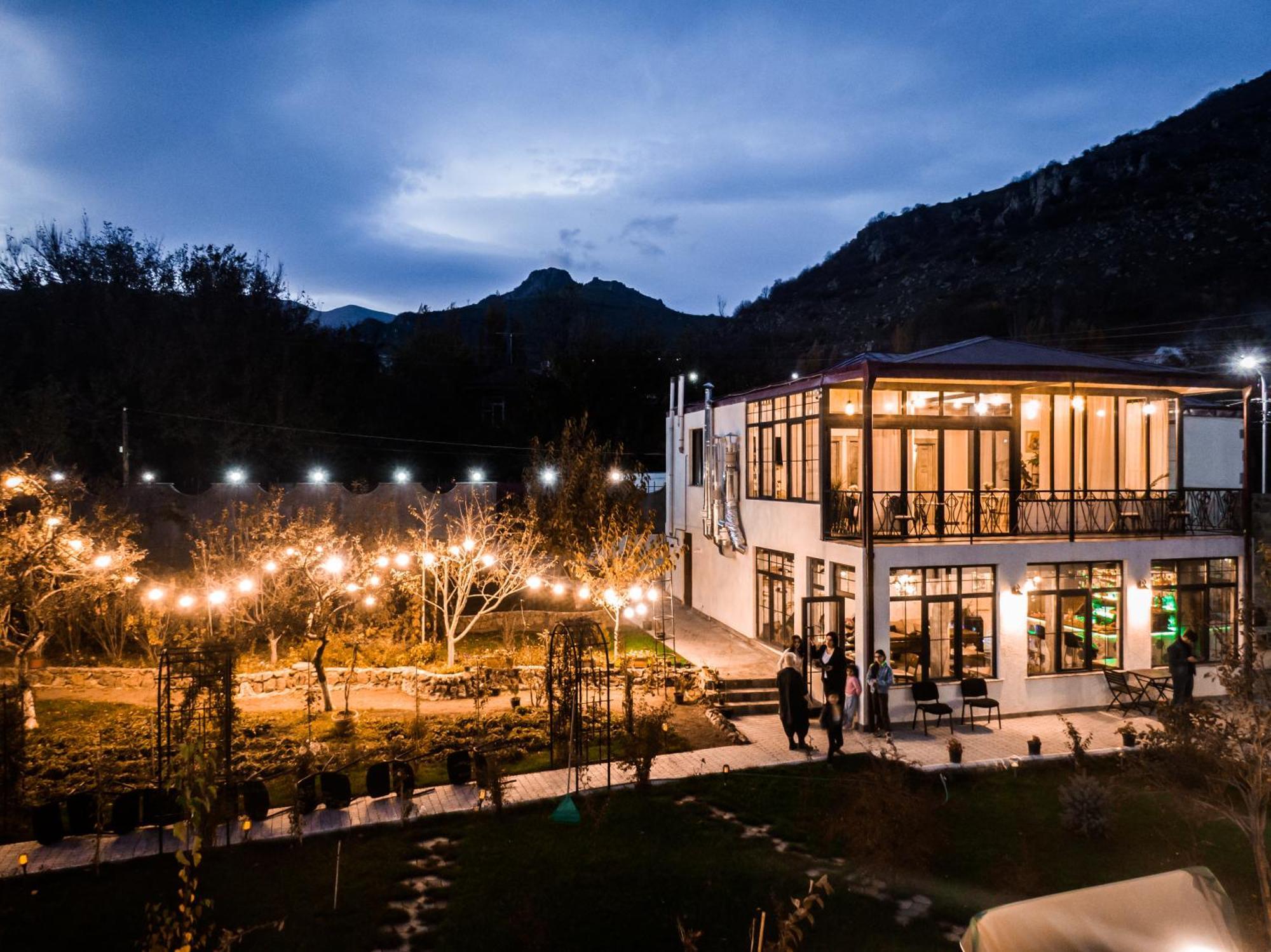 Redroof Country House Hotel Gorisz Kültér fotó