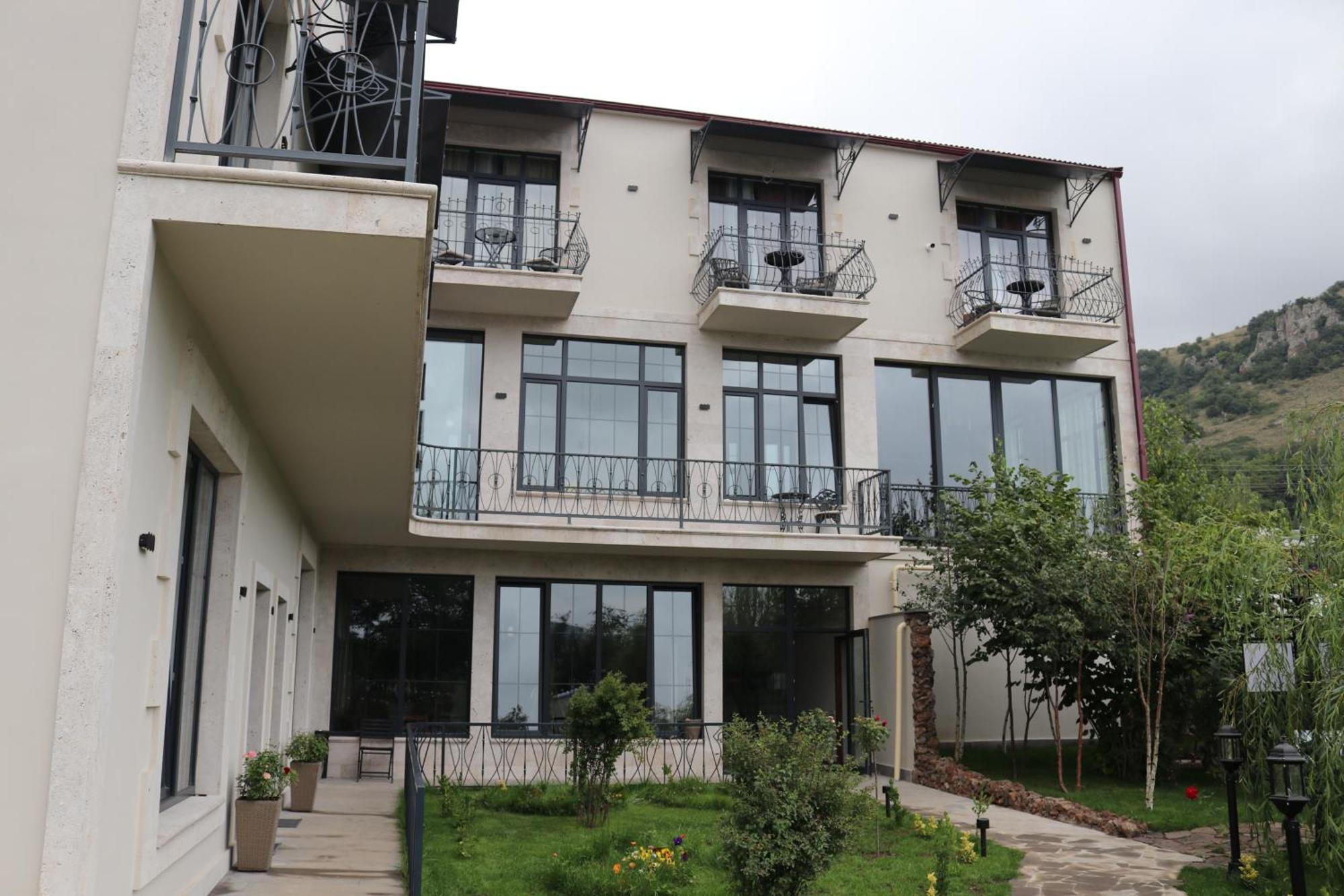 Redroof Country House Hotel Gorisz Kültér fotó