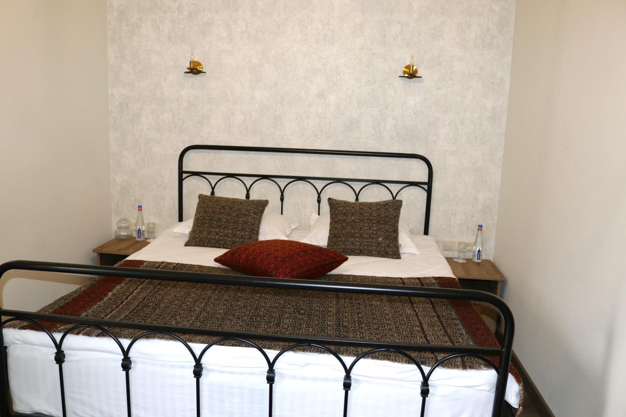 Redroof Country House Hotel Gorisz Szoba fotó